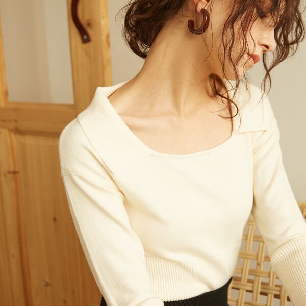 

Scoop Collar Solid Sweater, Beige