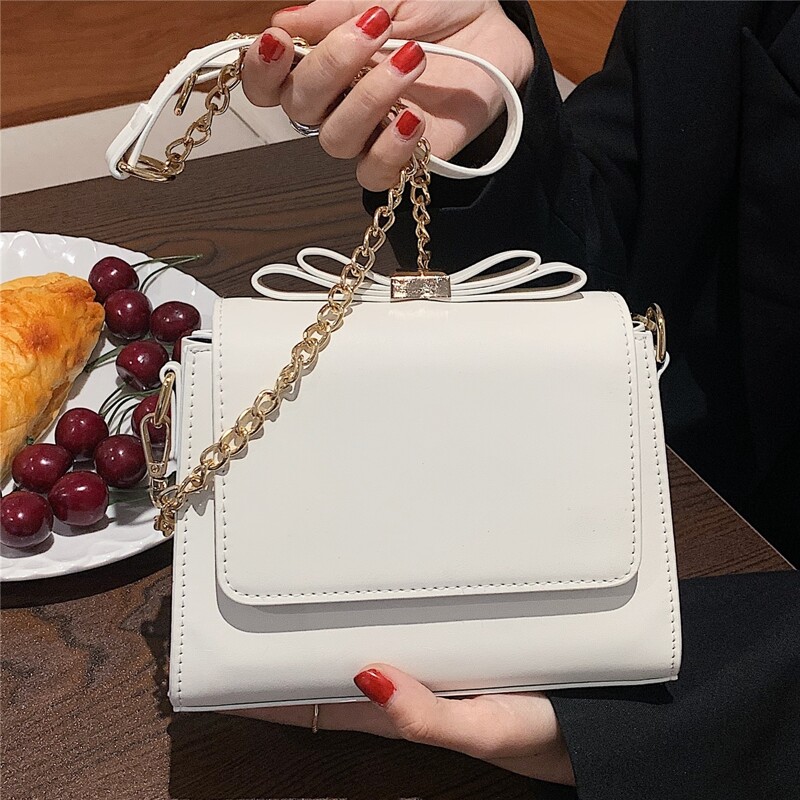 

Bow Decor Crossbody Bag, White