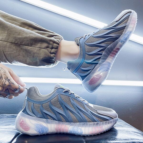 

Men Fire Graphic Lace-up Front Mesh Sneakers, Blue
