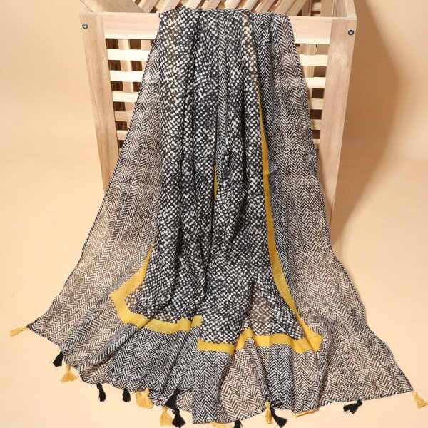

Tassel Charm Scarf, Multicolor