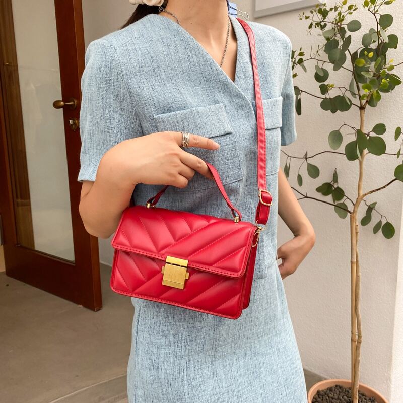 

Metal Lock Quilted Satchel Bag, Red