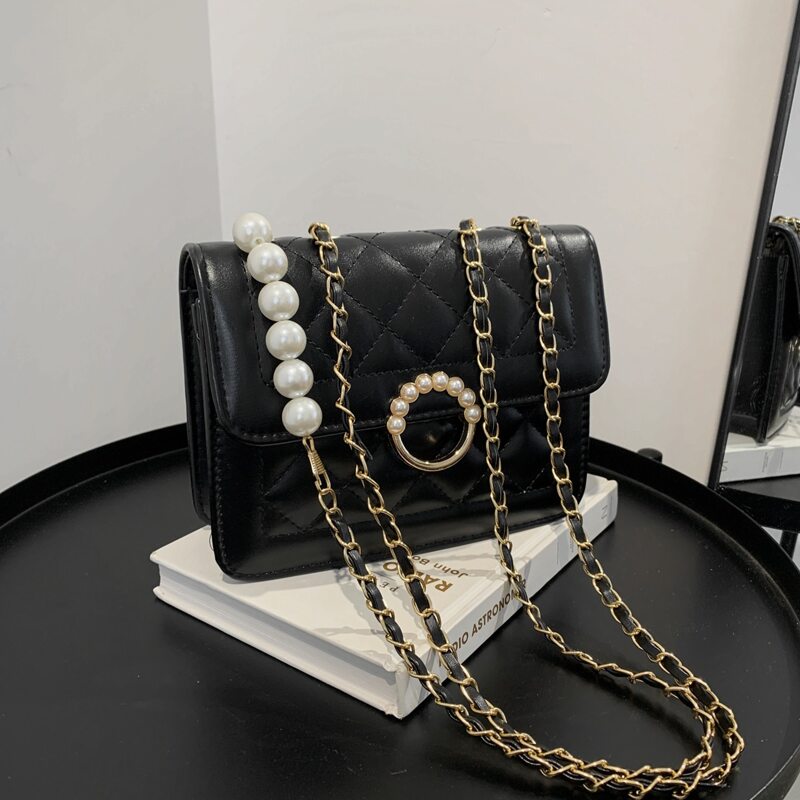 

Quilted Chain Bag, Black