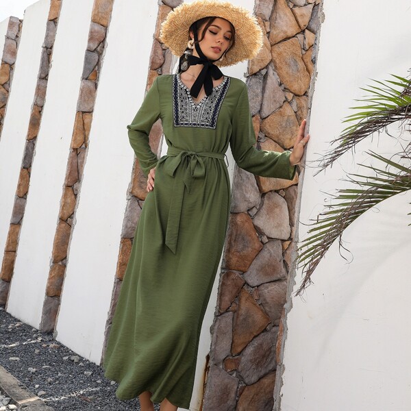 

Embroidery Notch Neck Belted Dress, Army green