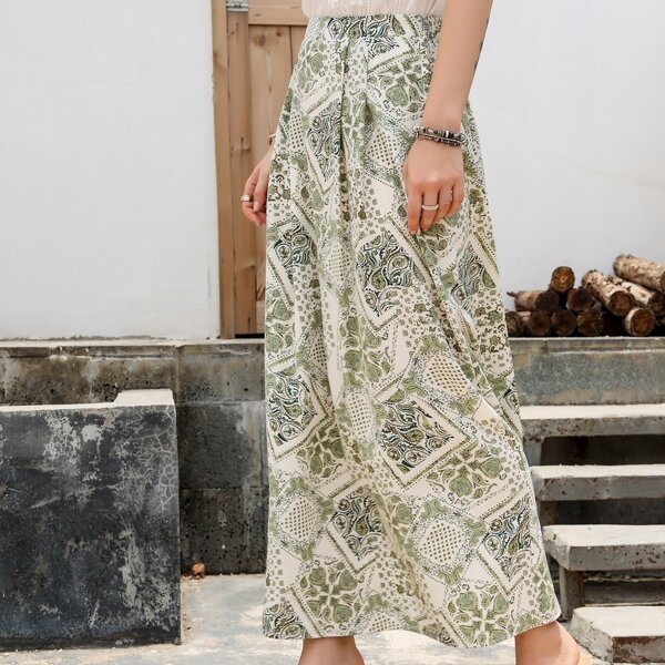 

Scarf Print Plicated Skirt, Multicolor