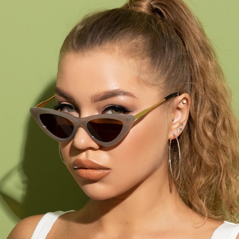 

Cat Eye Frame Tinted Lens Sunglasses