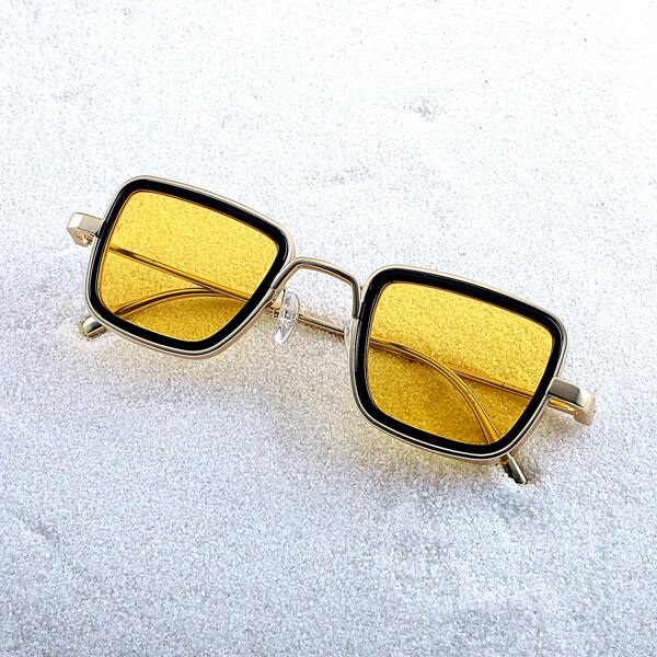

Square Frame Sunglasses