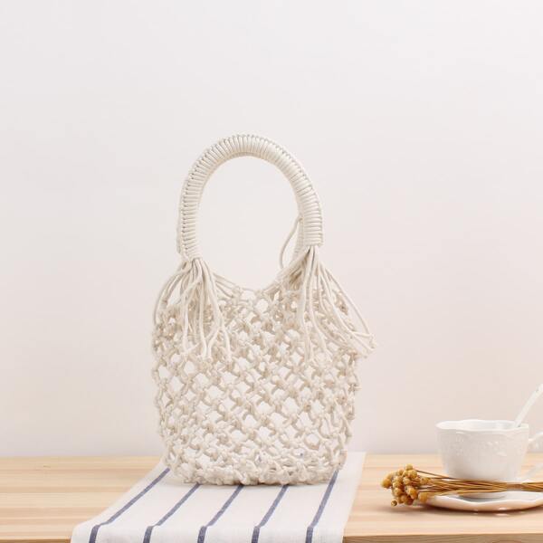 

Minimalist Tassel Detail Straw Bag, White