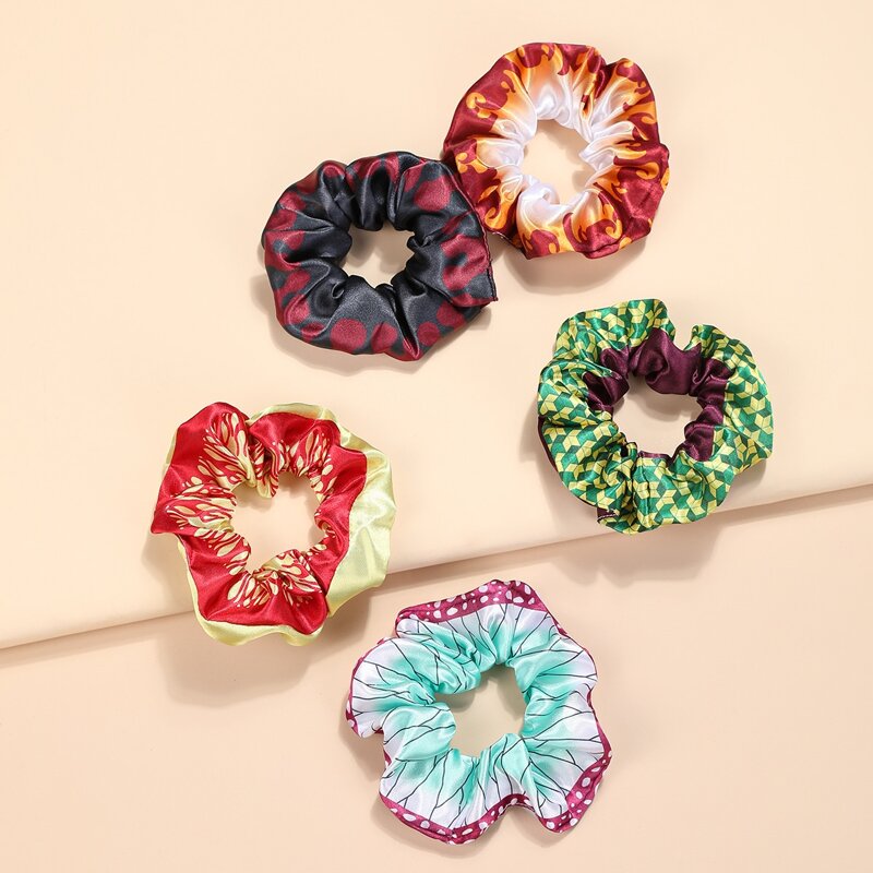 

5pcs Graphic Scrunchies, Multicolor