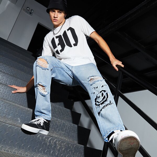 

Men Ripped Letter Graphic Jeans, Light wash