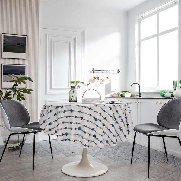 

Graphic Print Tablecloth, Blue and white