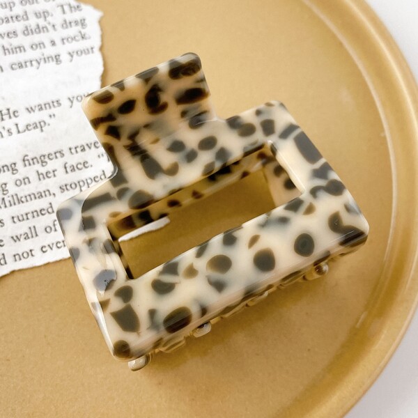 

Simple Hair Claw, Multicolor