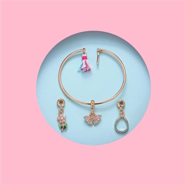 

1pc Girls Cuff Bangle With 5pcs Pendant, Multicolor