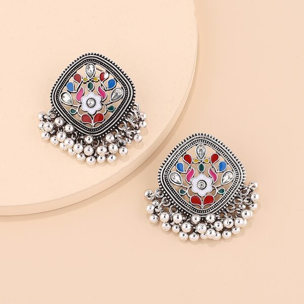 

Rhinestone Detail Hollow Out Earrings, Antique silver
