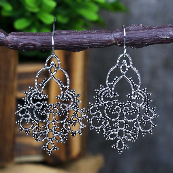 Hollow Out Alloy Earrings, Antique silver