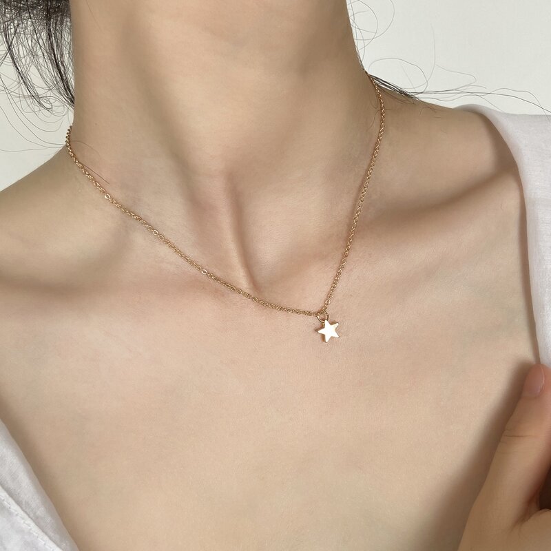 

Star Pendant Necklace, Gold