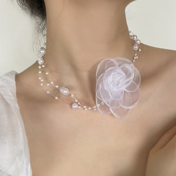 

Flower & Faux Pearl Decor Necklace, White