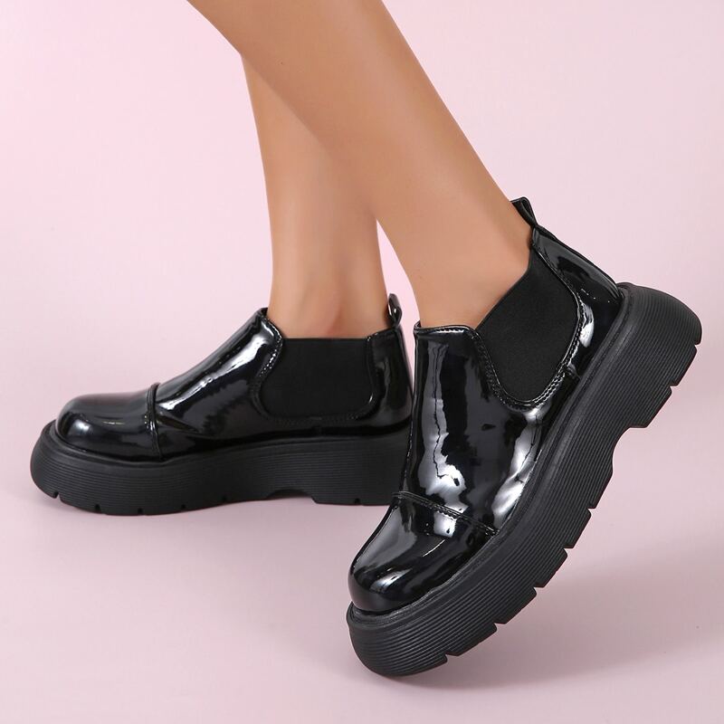 

Minimalist Flatform Shoes, Black