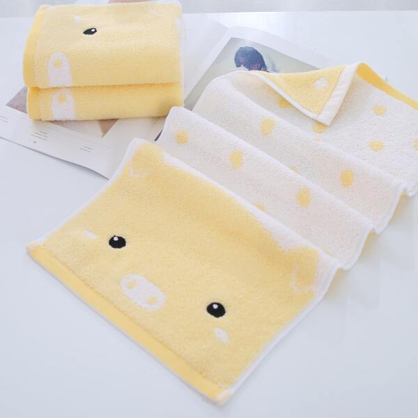 

1pc Cartoon Pig Pattern Face Towel, Yellow