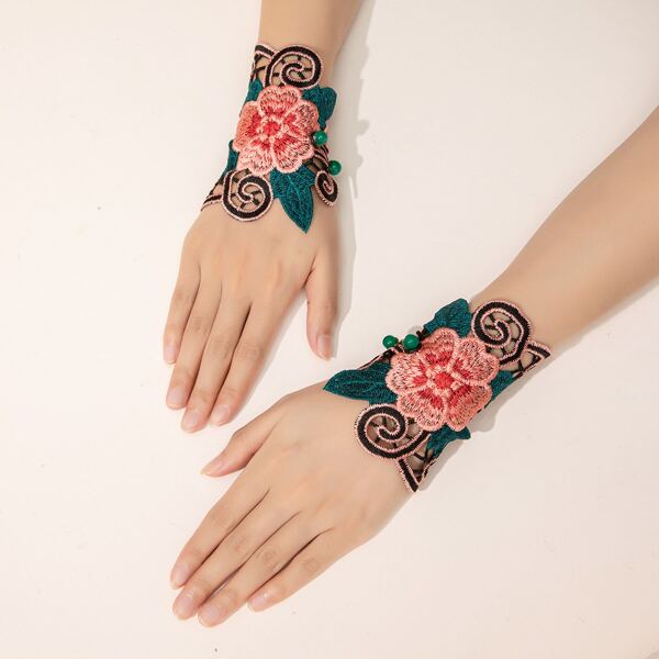 

2pcs Flower Embroidered Wrist Wrap, Multicolor