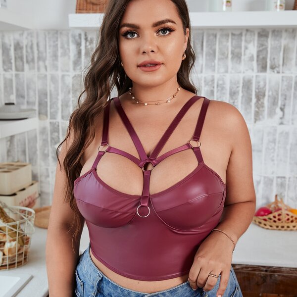 

Plus Ring Linked Harness PU Bralette, Burgundy