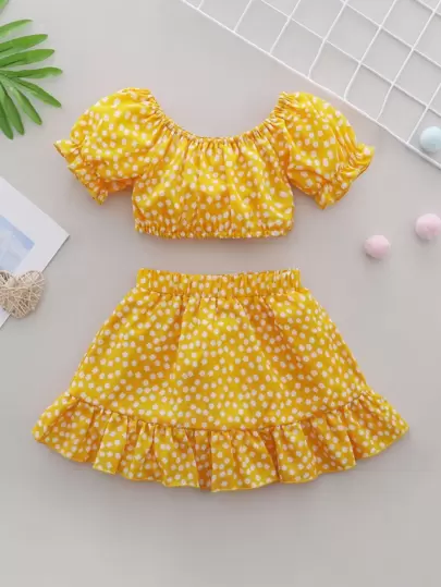 女嬰小碎花上衣和半身裙