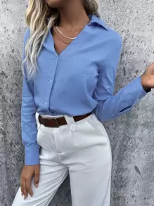 SHEIN LUNE Blusa unicolor con botón delantero de manga enrollada - Azul - Ver 4