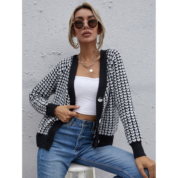 

Heart Pattern Raglan Sleeve Cardigan, Black and white