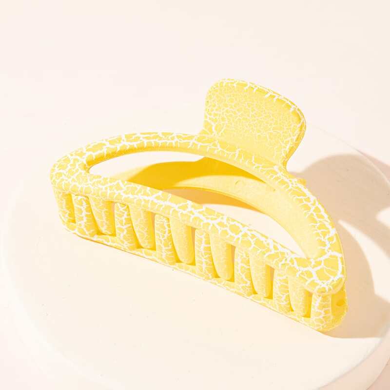 

Graphic Hair Claw, Yellow