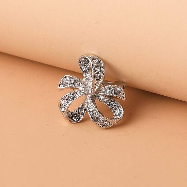 

Rhinestone Decor Brooch, Silver