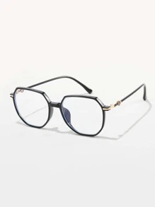 Gafas con marco geométrico