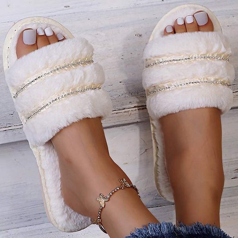 

Minimalist Fluffy Slippers, Beige
