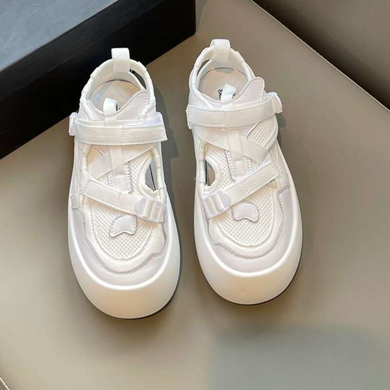 

Minimalist Hollow Out Sneakers, White