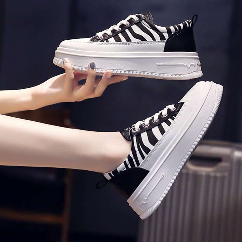 

Zebra Striped Lace Up Front Skate Shoes, Black and white
