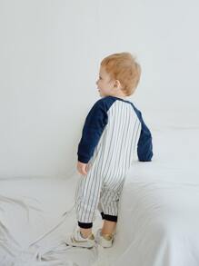 Baby Boy Letter & Number Print Jumpsuit