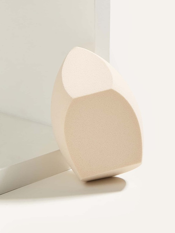 1 Tri-Cut Shaped Beauty Egg- Champagne Color Large Makeup Sponge Concealer Makeup Powder Puff Foundation Blender Tool