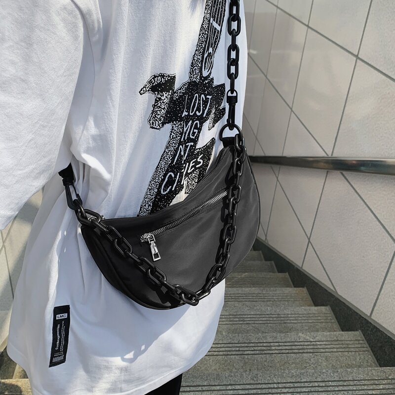 

Chain Decor Baguette Bag, Black