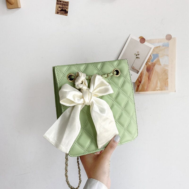 

Bow Decor Quilted Shoulder Bag, Green