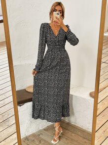 Ditsy Floral Shirred Waist Flounce Sleeve Ruffle Hem Dress - Black and White - View 7