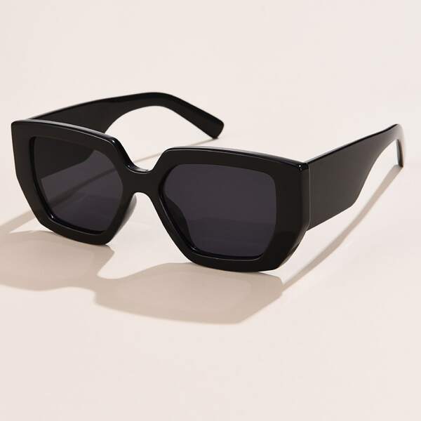 

Geometric Frame Sunglasses