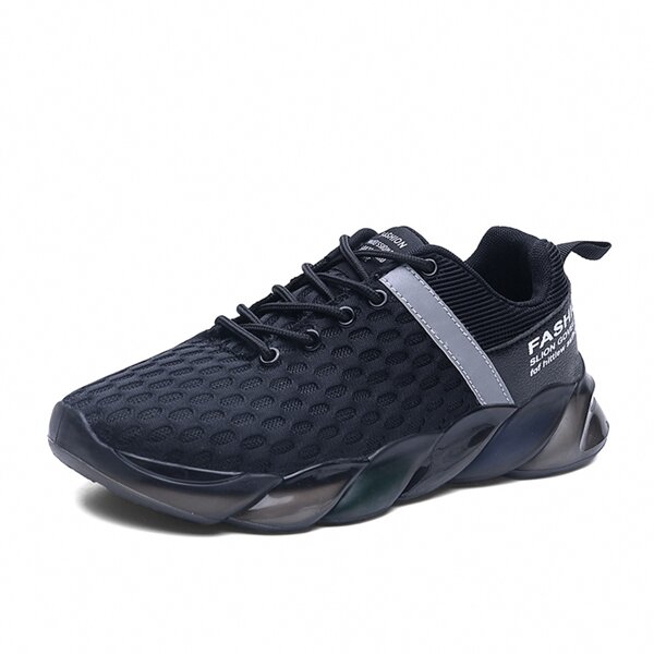 

Men Letter Graphic Lace Up Front Sneakers, Black