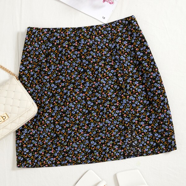 

Ditsy Floral Slit Hem Skirt, Multicolor