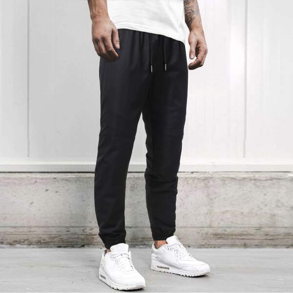 

Men Solid Slant Pocket Pants, Black