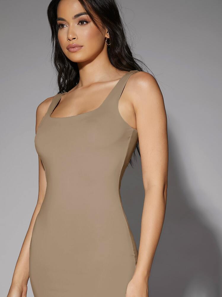 Silquee Đầm Lộ Lưng màu trơn Thanh lịch - Màu Khaki - Xem 3