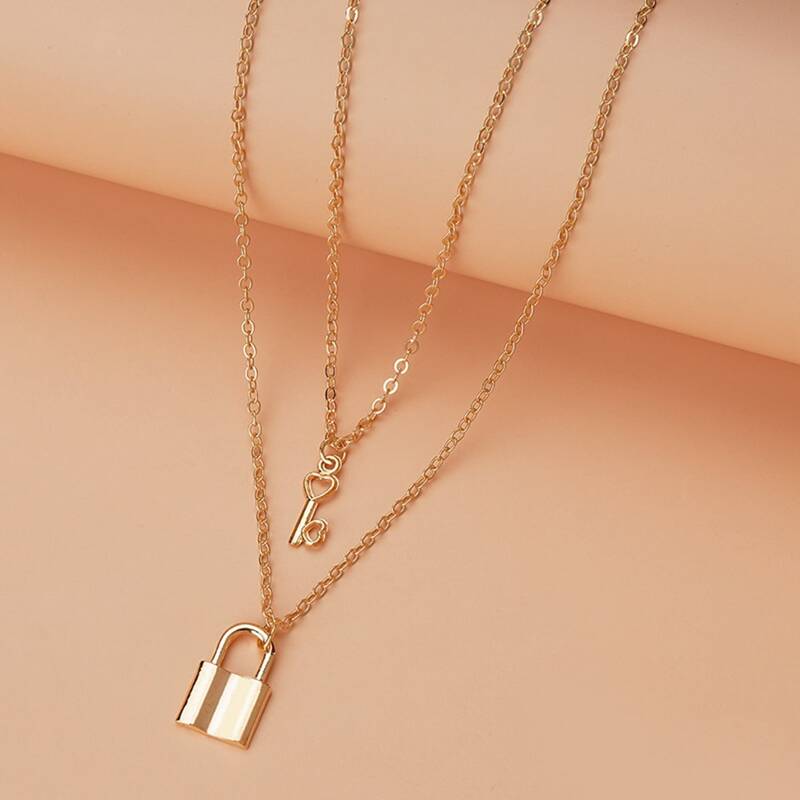 

2pcs Lock & Key Pendant Necklace, Gold
