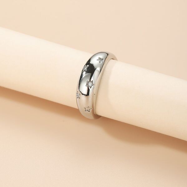 

Zircon Detail Ring, Silver