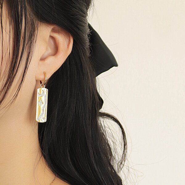 

18K Gold Plated Geometric Earrings