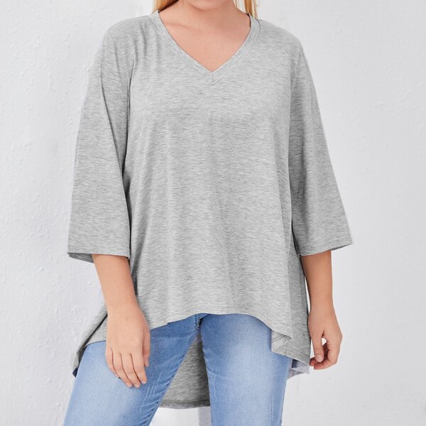 

Plus Solid High Low Tee, Grey