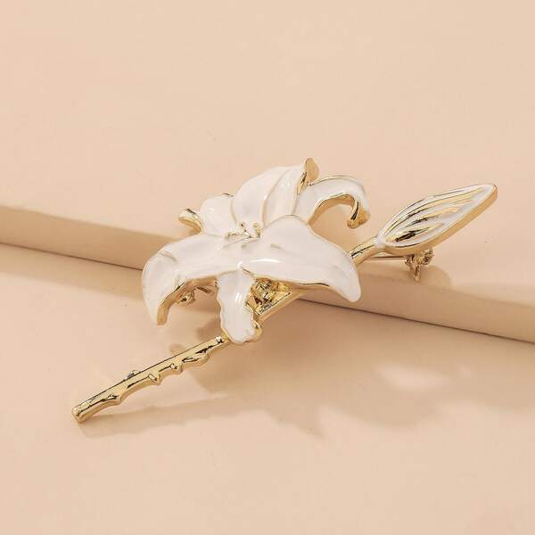 

Flower Design Brooch, White
