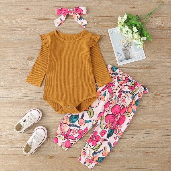 

Baby Ruffle Trim Bodysuit & Floral Paper Bag Waist Pants & Headband, Multicolor