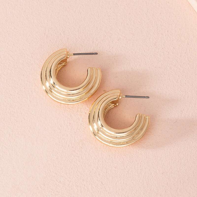 

Minimalist Hoop Earrings, Gold